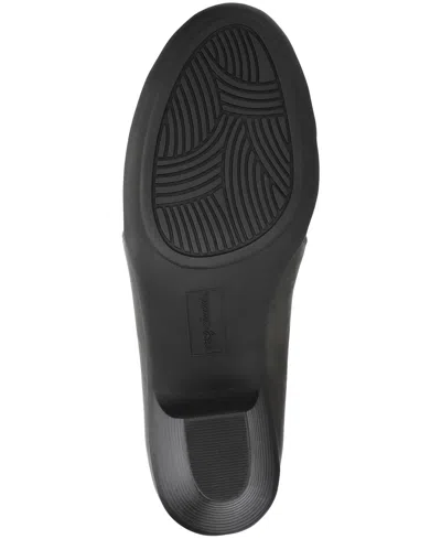 Easy Street Women's Fondly Block-heel Slip-on Shooties