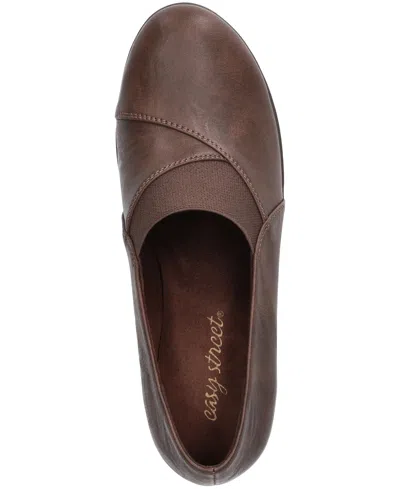 Easy Street Women's Fondly Block-heel Slip-on Shooties