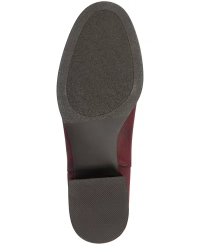 Journee Collection Women's Chayse Chelsea Booties
