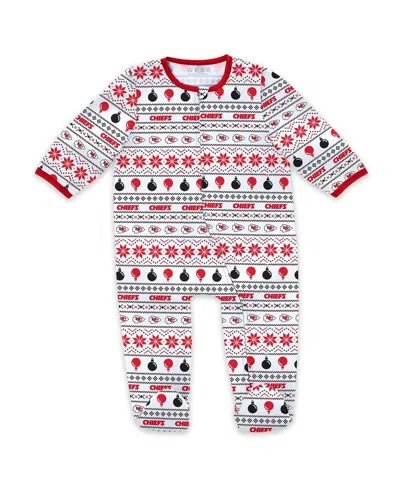 Wear By Erin Andrews Baby Boys And Girls Kansas City Chiefs Allover Print Full-zip Sleeper With Bib Set In White