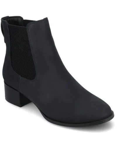 Journee Collection Women's Chayse Chelsea Booties
