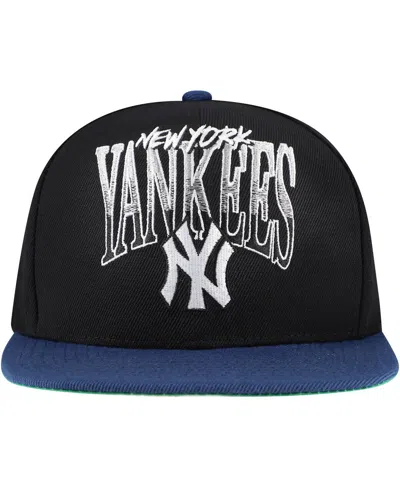 Mitchell & Ness Men's Black New York Yankees Rise Up Snapback Hat