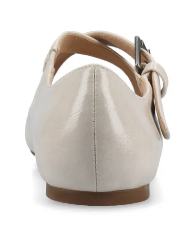 Journee Collection Women's Ivanna Almond Toe Mary Jane Flats
