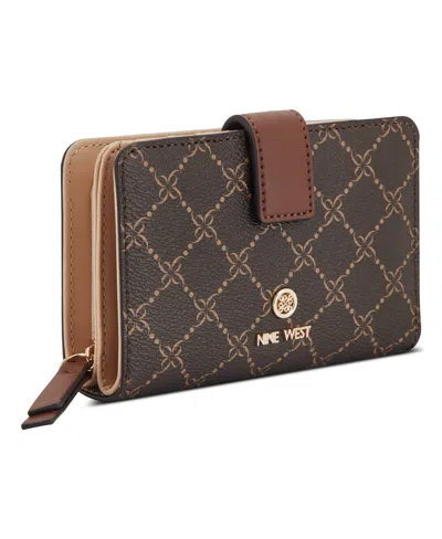 Nine West Lockup 9s French Wallet
