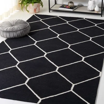 Safavieh Dhurries Hand Made Area Rug, Black / Ivory Contemporary Style Non Shedding In Black