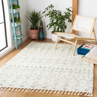 Safavieh Berber Fringe Shag Machine Made Area Rug, Ivory / Sage Bohemian Style Easy Care In Gray