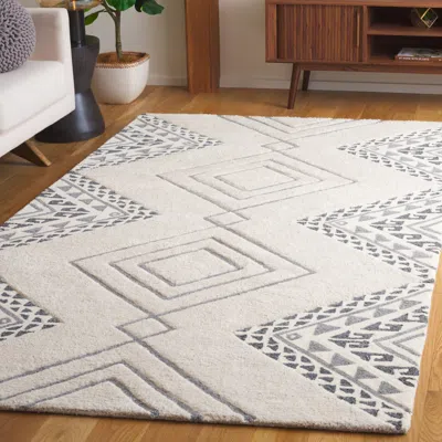 Safavieh Casablanca Hand Made Area Rug, Ivory / Grey Bohemian Style Non-shedding In Neutral