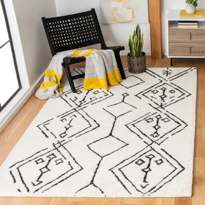 Safavieh Casablanca Hand Made Area Rug, Ivory / Black Bohemian Style Non-shedding In White