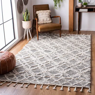 Safavieh Casablanca Hand Made Area Rug, Grey / Ivory Shag / Flokati Style Non-shedding In Gray