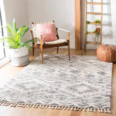 Safavieh Berber Fringe Shag Machine Made Area Rug, Cream / Navy Bohemian Style Easy Care