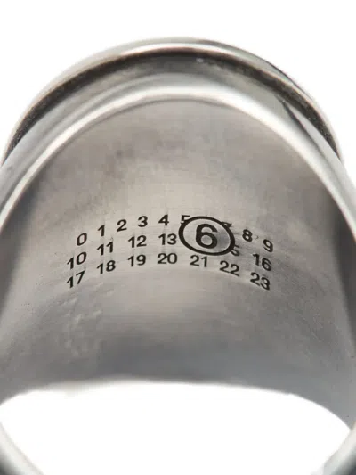 Mm6 Maison Margiela Minimal Logo 4mm Ring In Metallic