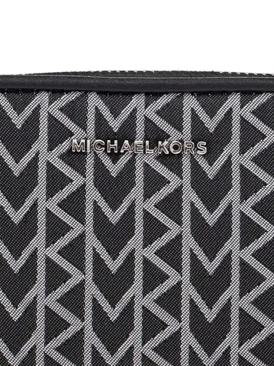 Michael Michael Kors Chevron-pattern Zip-around Wallet In Black