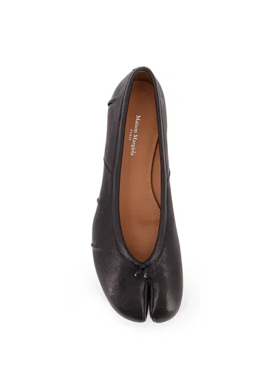Maison Margiela Black Leather Tabi Ballerinas With Signature Detailing In Black