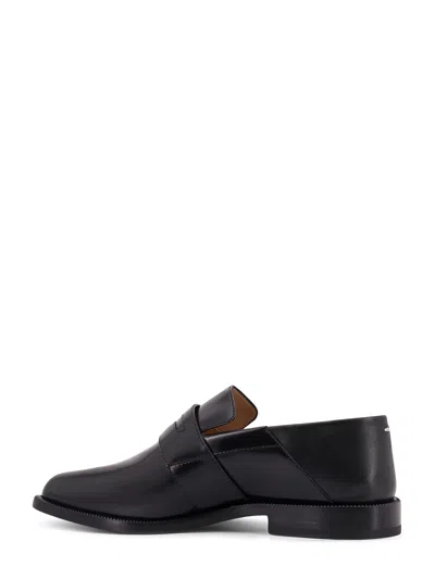 Maison Margiela Split Toe Leather Loafers With Iconic Design In Black