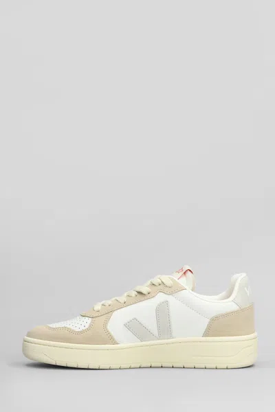 Veja V-82 Sneakers In White Suede And Leather