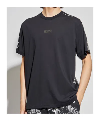 Versace Jeans Couture Barocco Printed Crewneck T-shirt In Gray