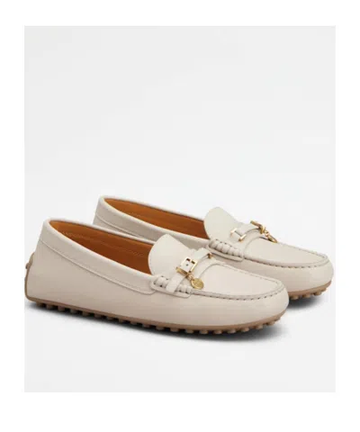 Tod's Round Toe Flat Shoes