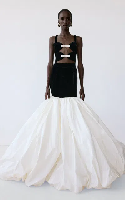 The New Arrivals Ilkyaz Ozel Amoria Pearl Drop Silk Gown