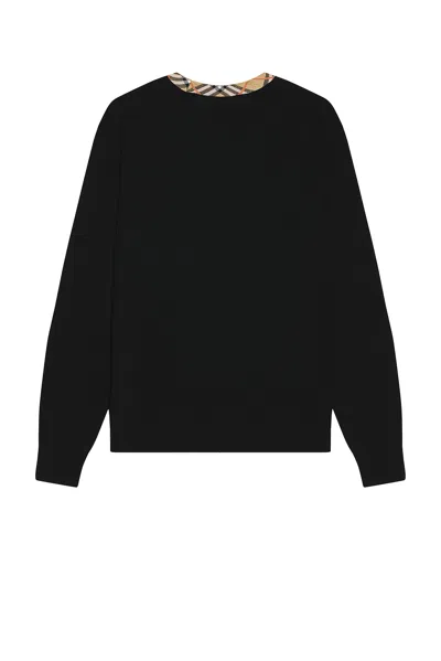 Burberry Crew Neck Knitwear With Distinctive Patterned Collar