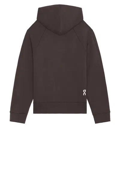 On Focus Tech Hoodie In Brown