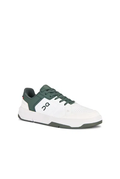 On The Roger Clubhouse Sneakers White Olive In Red