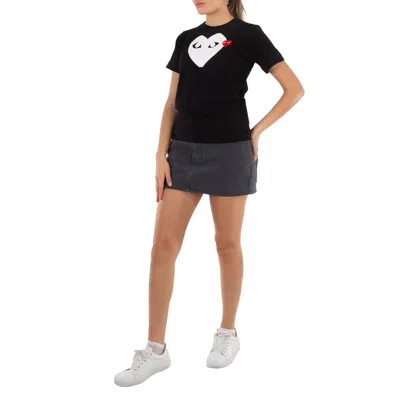 Comme Des Garçons Comme Des Garcons Play Ladies Black T-shirt With Heart Print & Patch In Black