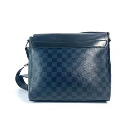 Pre-owned Louis Vuitton Navy Canvas Pochette Shoulder Bag ()