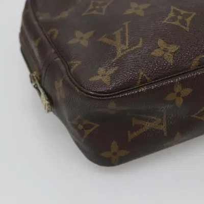 Pre-owned Louis Vuitton Truth Toilette 23 Brown Canvas Clutch Bag ()