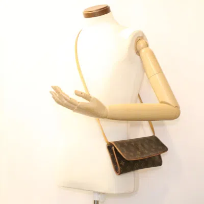 Pre-owned Louis Vuitton Twin Brown Canvas Clutch Bag ()