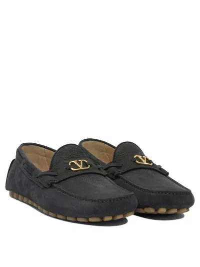 Valentino Garavani Driver Fastaway Loafer In Deerskin Suede In Black