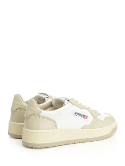 Autry Medalist Low Sneakers Beige