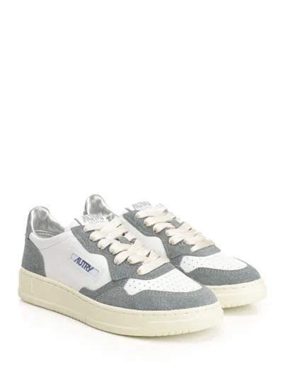 Autry Medalist Low Sneakers Light Blue