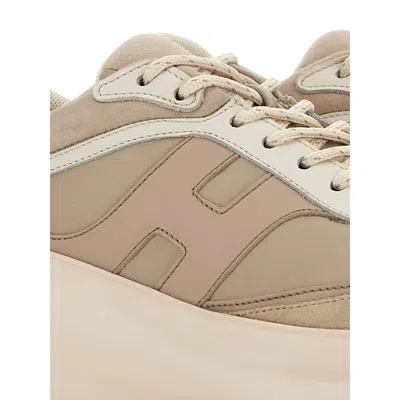 Hogan H696 Chunky Runner Sneakers In Brown