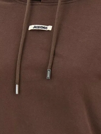 Jacquemus Drawstring Hood Gros-grain Hoodie In Brown