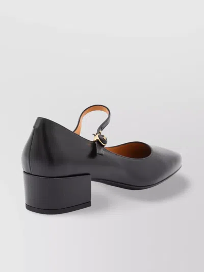 Tod's Chunky Heel Pump Round Toe
