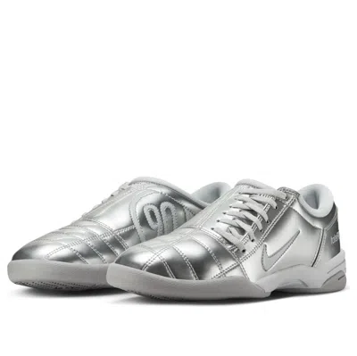 Nike Total 90 Sneakers