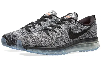 Nike Flyknit Max 'oreo'