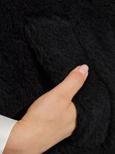 Max Mara Relaxed Black Coat With Plush Texture And Wide Collar