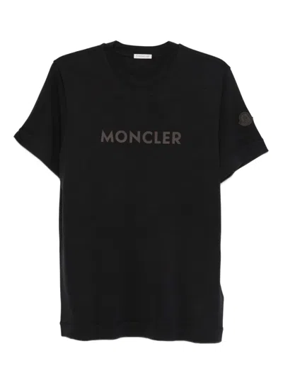 Moncler Logo Crewneck T-shirt In Black