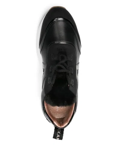 Alexander Smith Casual Trainers With Sole And Contrasting Detailing In Black