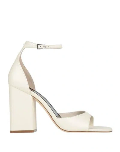Paris Texas Woman Sandals Cream Size 9 Soft Leather