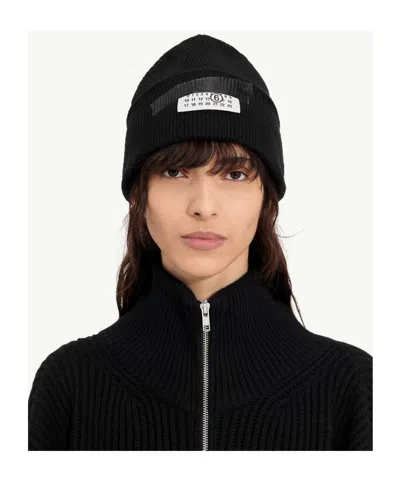 Mm6 Maison Margiela Mm6 By Maison Margiela Ribbed Black Knitted Beanie With Contrasting Logo Patch In Black