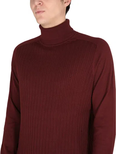 Hugo Boss Ribbed Turtleneck Sweater In Burgundy