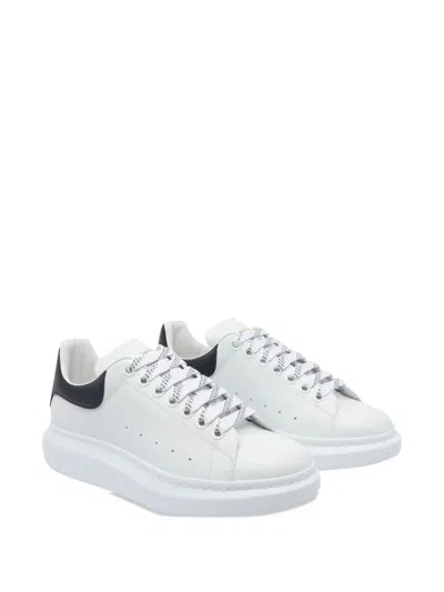 Alexander Mcqueen White And Black Low-top Sneakers With Chunky Sole And Contrasting Heel Tab In Leather Man In White