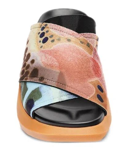 Onwuad Cross-strap Print Slides