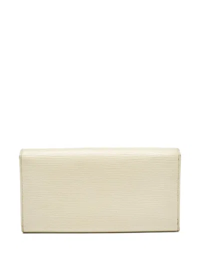 Pre-owned Louis Vuitton Sarah Wallet In Neutral