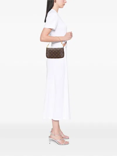 Pre-owned Louis Vuitton 2000 Monogram Pochette Accessoires Shoulder Bag In Brown