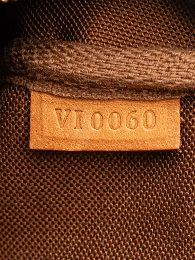 Pre-owned Louis Vuitton 2000 Monogram Pochette Accessoires Shoulder Bag In Brown