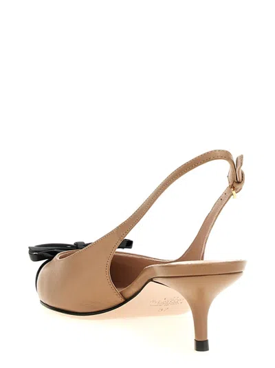 Valentino Garavani  Garavani 'vlogo Signature' Slingback