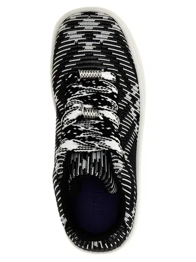 Burberry Dynamic Pattern Sneakers With Comfortable Sole